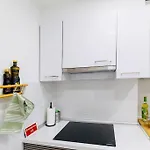 Modern 3 Bedroom Flat In Apartamento