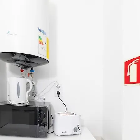 아파트 Modern 3 Bedroom Flat In 리스본
