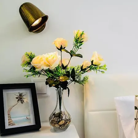 Modern 3 Bedroom Flat In *