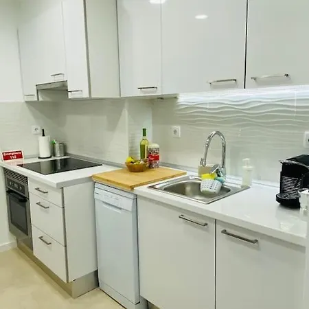 Modern 3 Bedroom Flat In 아파트 리스본