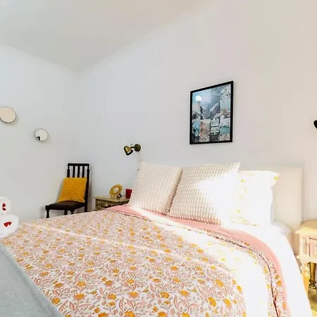 아파트 Modern 3 Bedroom Flat In 리스본