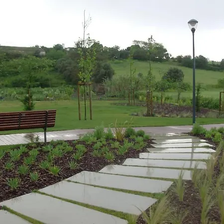 Апартаменты Modern 3 Bedroom Flat In *