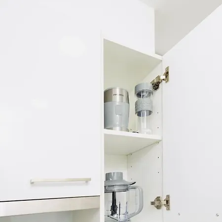 Modern 3 Bedroom Flat In Lejlighed *