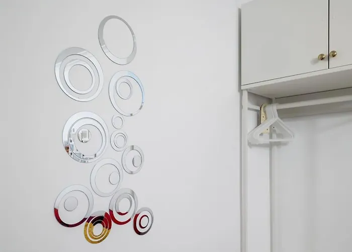 公寓 Modern 3 Bedroom Flat In *